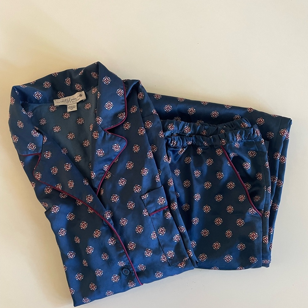 In Bloom by Jonquil Small Blue and burgundy Pajama Set